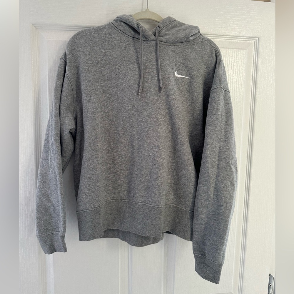 Nike boxy hoodie